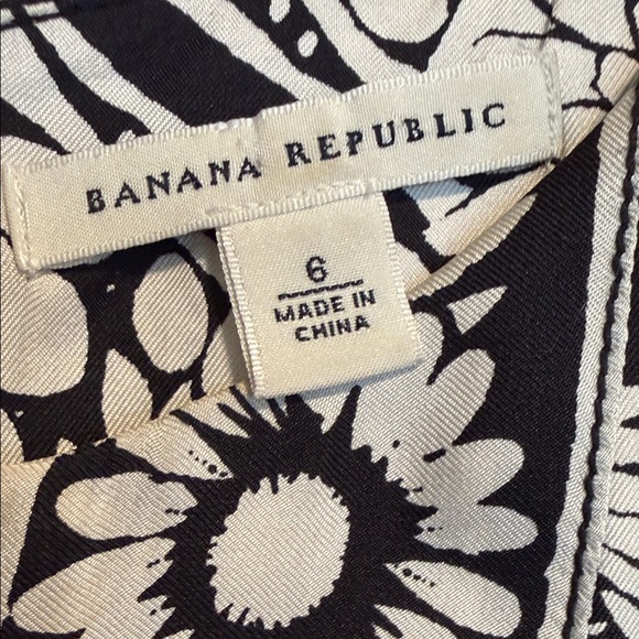 Banana Republic Black and White Patterned Midi Dress - Picture 5 of 6